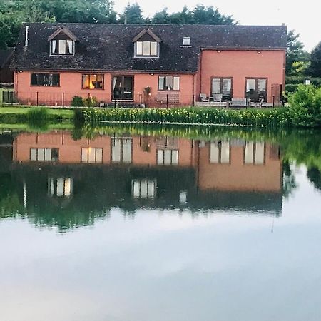 Bransford Farm Fishery & B & B Exterior foto