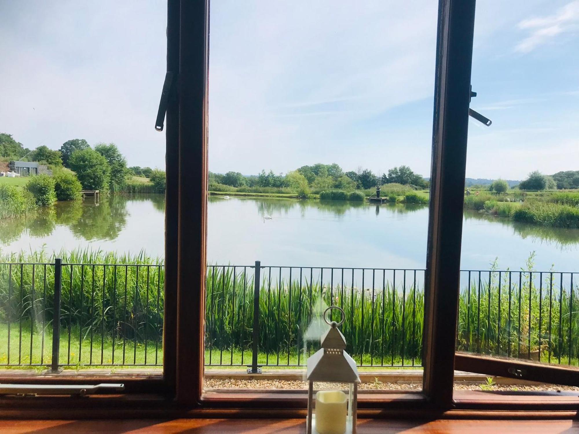 Bransford Farm Fishery & B & B Exterior foto